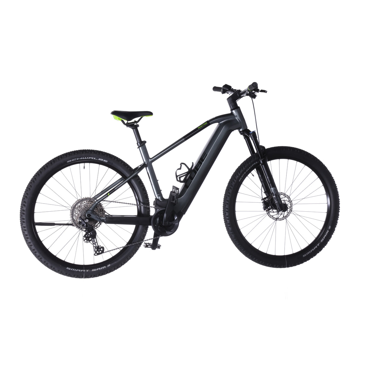 Reaction Hybrid Pro 750 - Left view