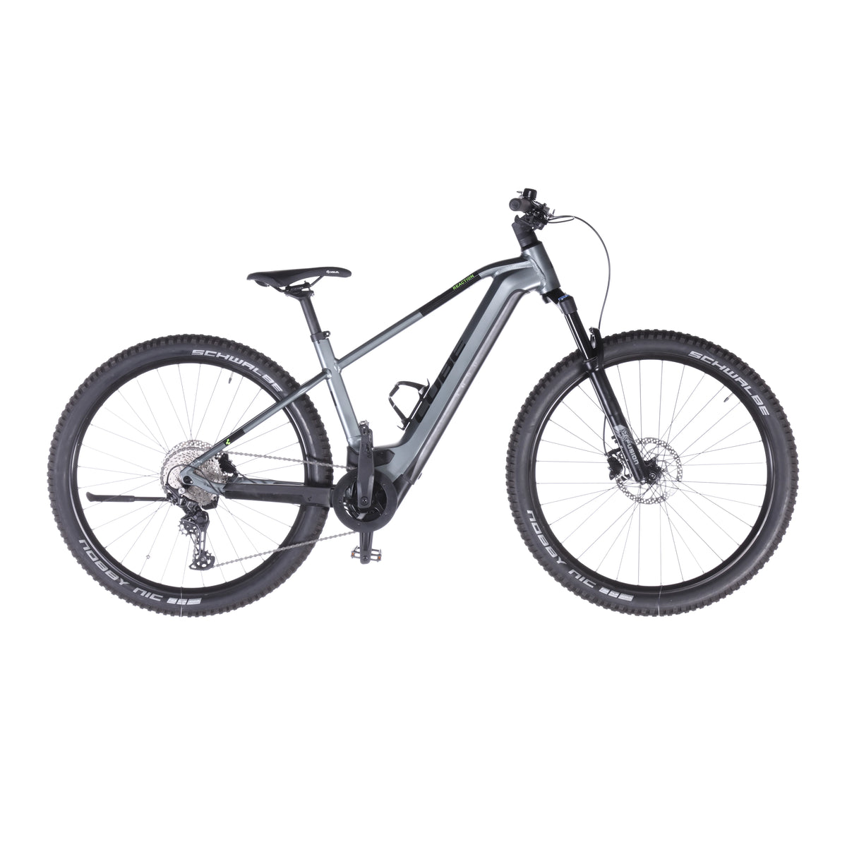 Reaction Hybrid Pro 750 - Front view