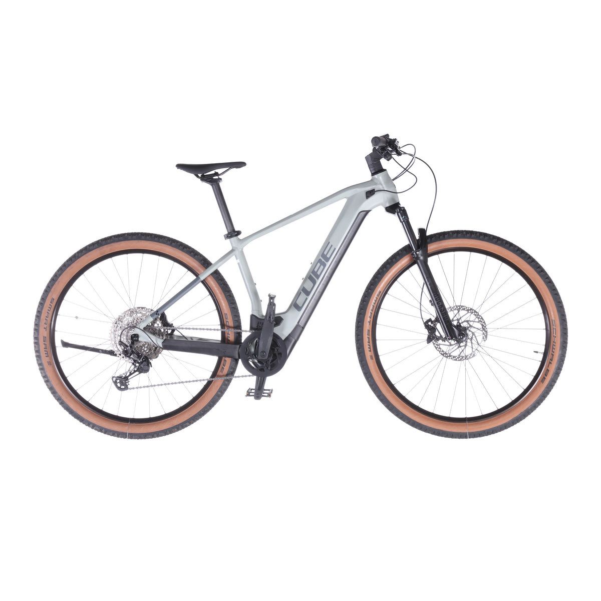 Reaction Hybrid Race 625 - Front view