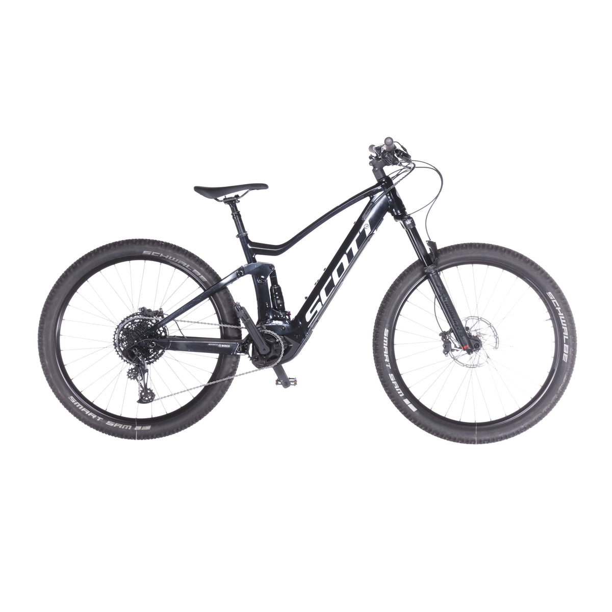 Strike eRIDE 940 - Front view